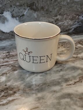 QUEEN Ceramic Coffee Mug in Cream with Gold Trim
